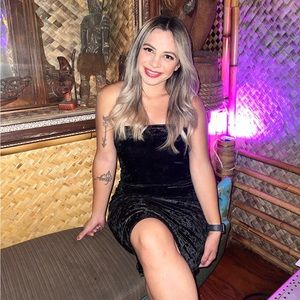 Meet your Posher, Esther